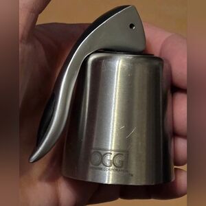 Oggi Stainless Steel Bottle Lever Stopper